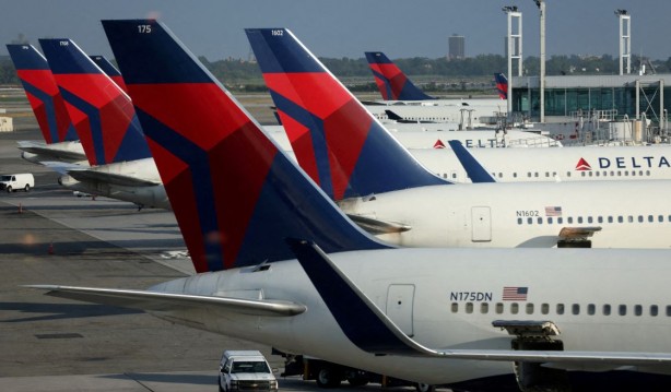 Küresel yazılım krizi Delta'nın başını yaktı