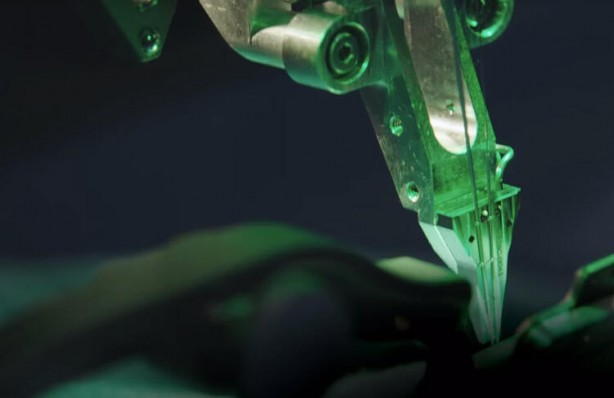 Foto - Küreselciler insanlığı robotlaştırmak için iş başında! Ve Elon Musk çipi tanıttı