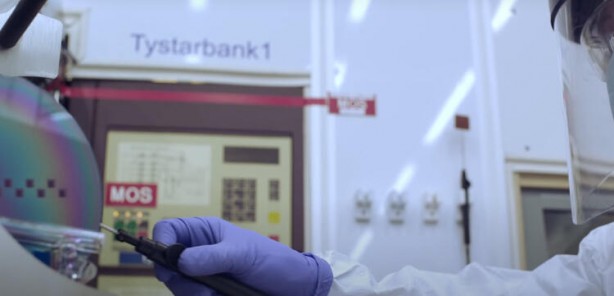 Foto - Küreselciler insanlığı robotlaştırmak için iş başında! Ve Elon Musk çipi tanıttı