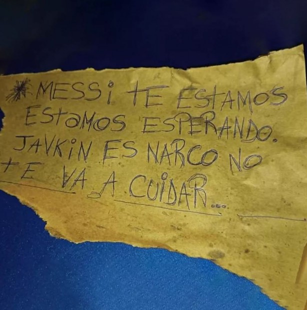 Foto - Kurşun yağdırıp Messi'ye not bıraktılar