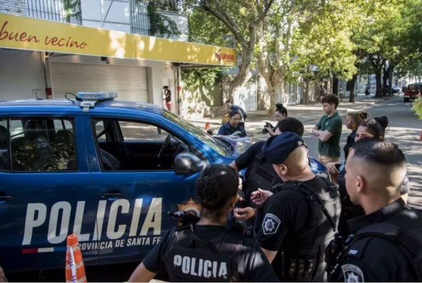 Foto - Kurşun yağdırıp Messi'ye not bıraktılar