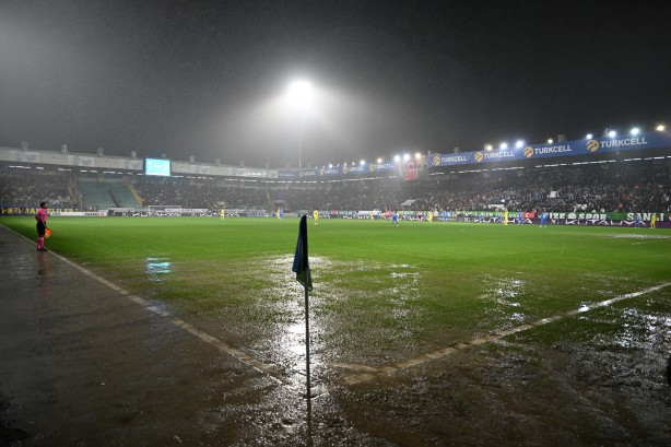 Foto - Kurtarıcı diye geldi, kavga çıkardı! O yıldız Fenerbahçe'yi bırakıyor, işte gideceği yeni adres