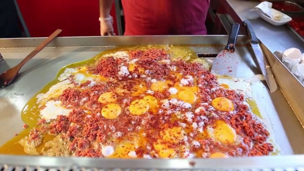 Foto - Kurtarıcı öğün tostu yiyenler dikkat! Yapılmadığında eziyete dönüşür… İlginç yöntem