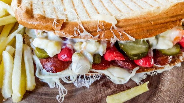 Foto - Kurtarıcı öğün tostu yiyenler dikkat! Yapılmadığında eziyete dönüşür… İlginç yöntem