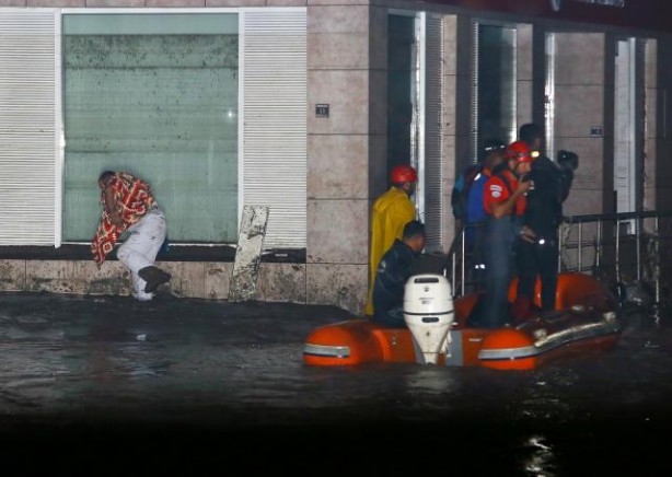 Foto - Kurtarma çalışmaları gece boyu sürdü