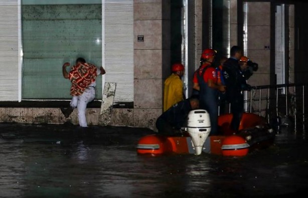 Foto - Kurtarma çalışmaları gece boyu sürdü