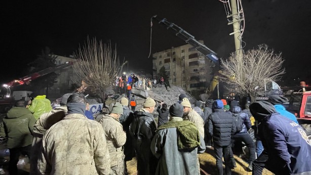 Foto - Kurtarma çalışmaları gece de devam ediyor