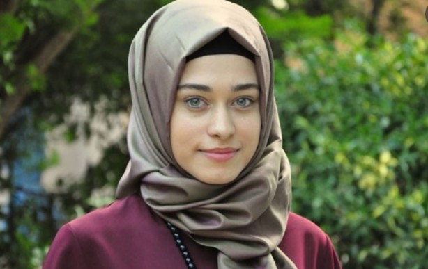 Foto - Kurtlar Vadisi Çakır'ın kızı Büşra Ayaydın'dan tesettüre dair samimi açıklamalar