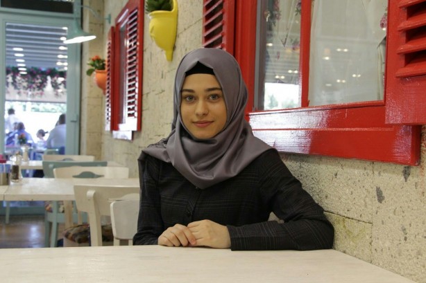 Foto - Kurtlar Vadisi Çakır'ın kızı Büşra Ayaydın'dan tesettüre dair samimi açıklamalar