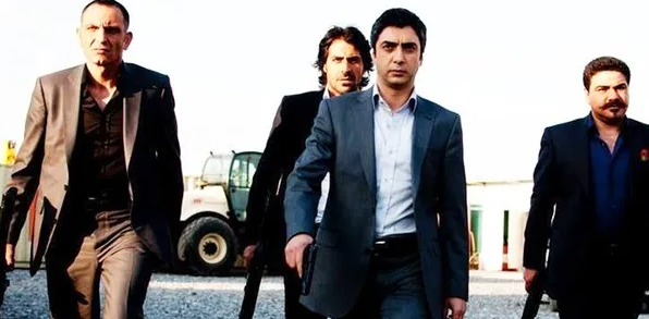 Foto - Kurtlar Vadisi hayranları kahrolacak! İşte Polat Alemdar ve Güllü Erhan'ın son hali