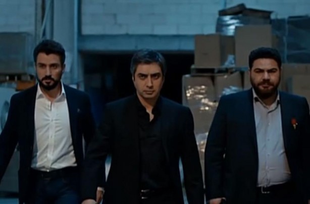 Foto - Kurtlar Vadisi Kaos beklenirken Polat Alemdar'ın son hali, görenleri allak bullak etti