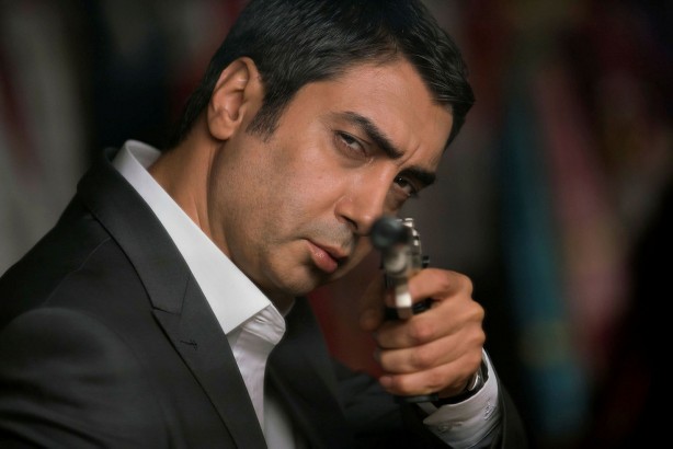 Foto - Kurtlar Vadisi Kaos hayranlarına kötü haber! Polat Alemdar...