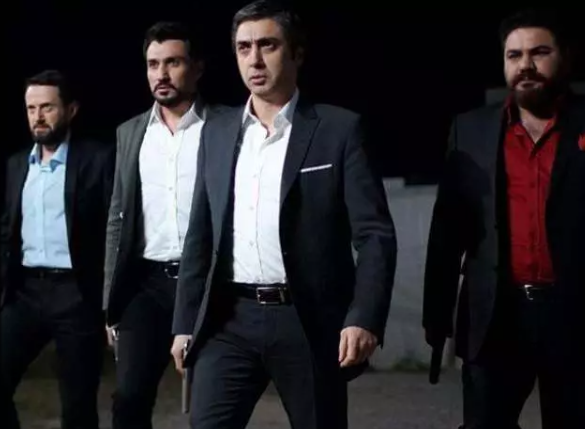 Foto - Kurtlar Vadisi hayranları şokta! Dizinin yıldız isminin son halini görenler inanamadı