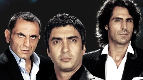 Foto - Kurtlar Vadisi'nin ilk bölümü interneti salladı! 19 yıl sonra resmen patladı