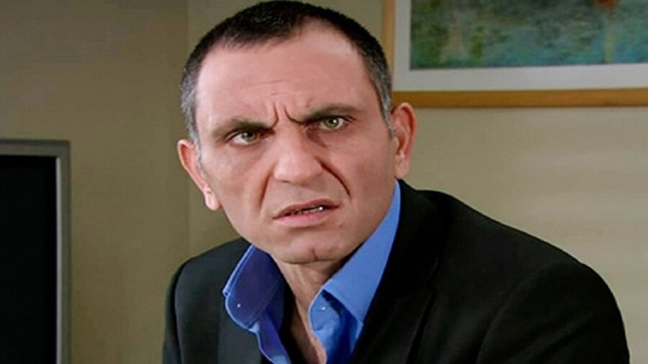 Kurtlar Vadisi’nin Memati’si Gürkan Uygun’dan ilginç kare! Öyle bir yerde görüntülendi ki, herkes şaştı kaldı