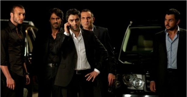 Kurtlar Vadisi'nin yıldız isminden kötü haber!