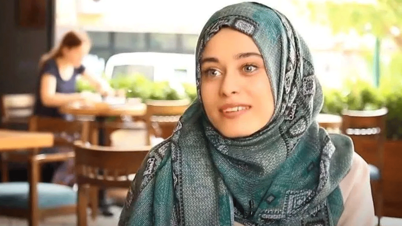 Foto - Kurtlar Vadisi’nin yıldızına iğrenç sözler! Oyunculuk yapıyorsun namaz ne alaka!