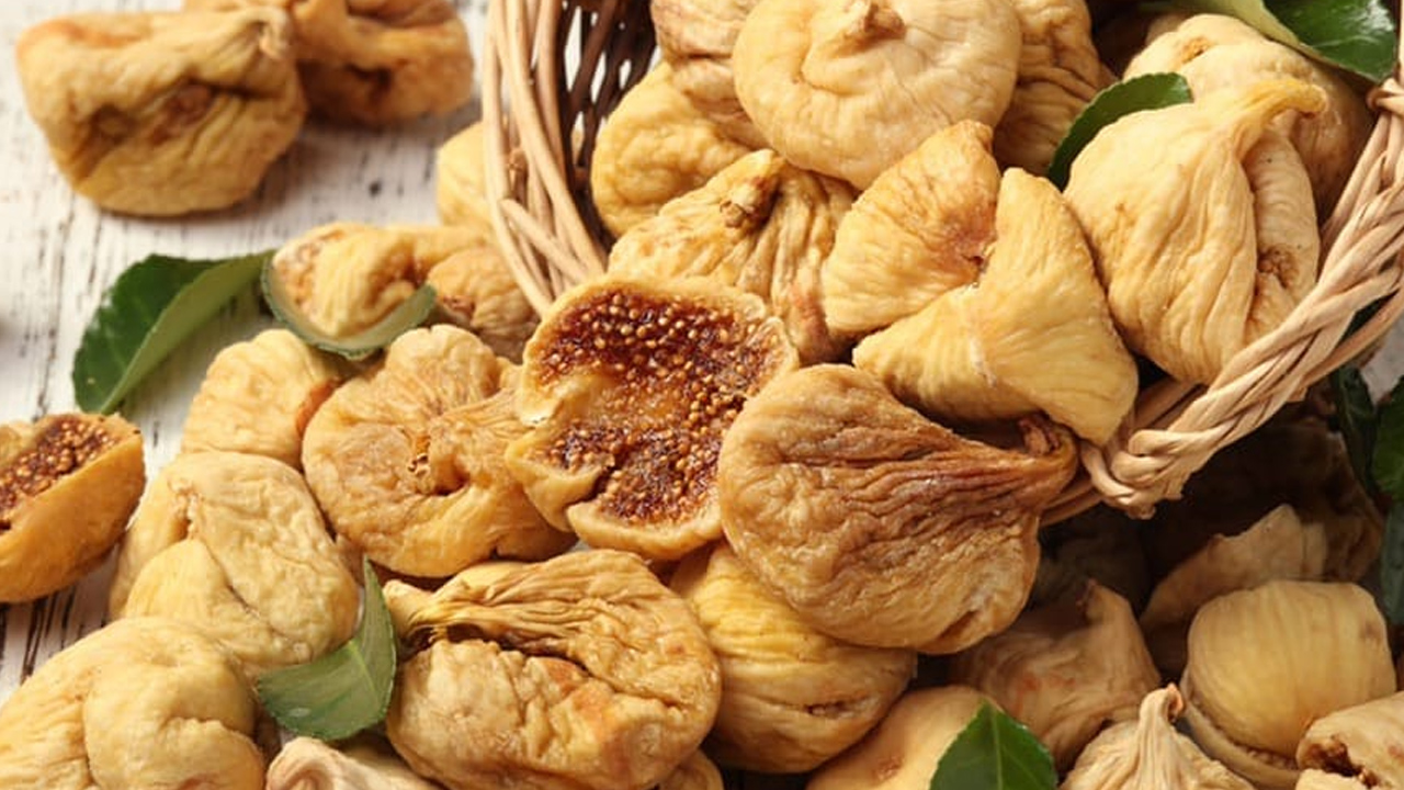  Kuru meyve 3–4 adet yeter: Kan depolarını fullüyor, demir temin ediyor, en etkili doğal destek