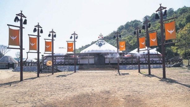 Foto - Kuruluş Osman bombayı patlatıyor! 250 kişi bakın neler yaptı