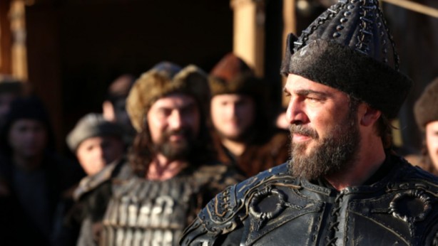 Foto - Kuruluş Osman çağrısı yapılan Diriliş Ertuğrul'un yıldızı Engin Altan Düzyatan 5 şartını sıraladı! F-16 deneyimini ilk kez anlattı