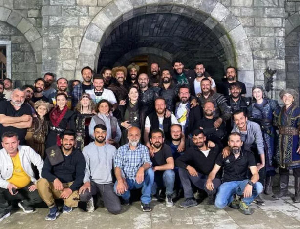 Foto - Kuruluş Osman'da ayrılık! Burak Özçivit yorum yaptı