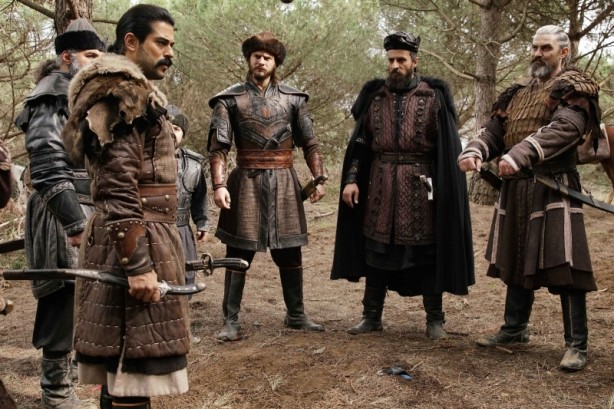 Kuruluş Osman'dan bomba galeri! Ertuğrul Gazi ve Osman böyle görüntülendi