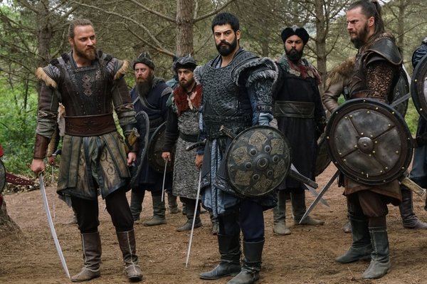 Foto - Kuruluş Osman’ın başrolünden sert çıkış! ‘Zaten izlemiyor musunuz?’