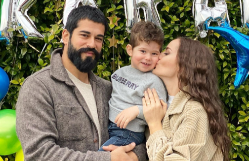 Foto - Kuruluş Osman'ın Osman Bey'i Burak Özçivit ve oğlu Karan sosyal medyayı salladı! "Orhan Gazi yetişiyor"