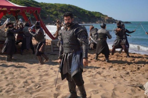 Foto - Kuruluş Osman'ın yeni sezon afişi yayınlandı! Burak Özçivit'e yorum yağdı