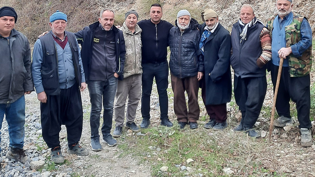 Foto - Kuruyan kuyudan iki yıl sonra fışkırdı: Halk inanamıyor, iki kez kurban kesildi
