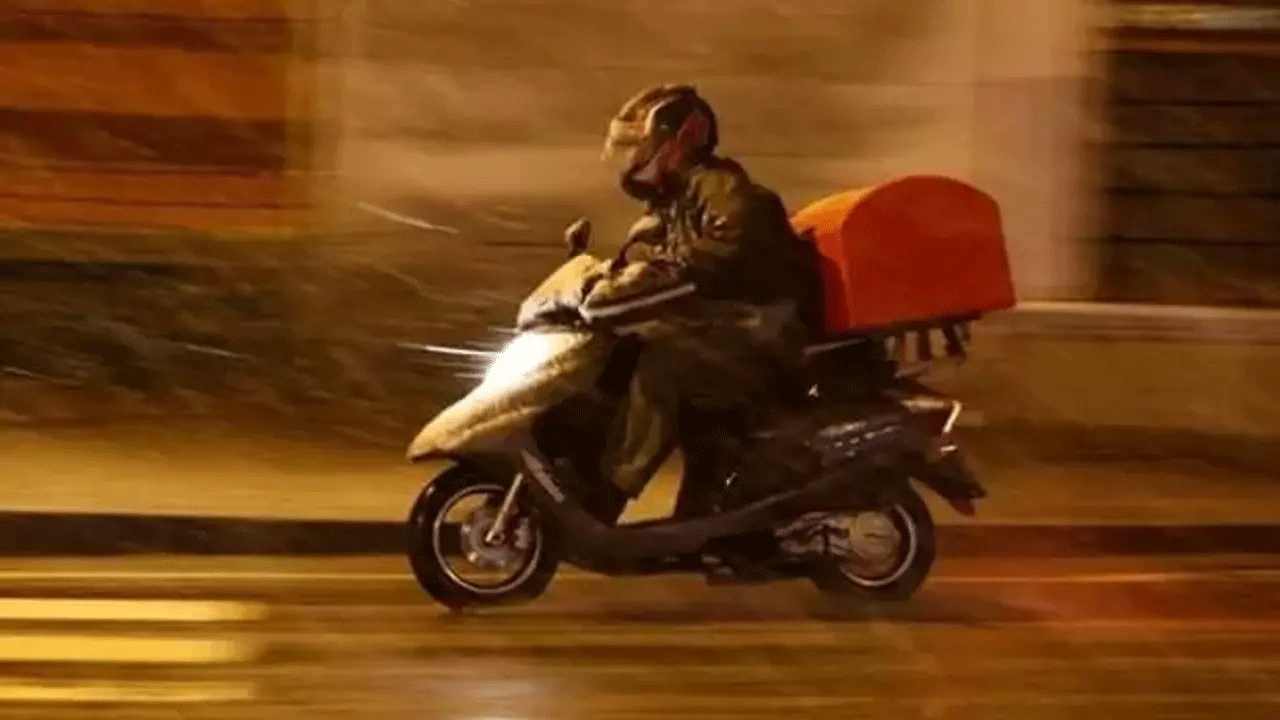 Kuryeler için yeni dönem başladı: Artık zorunlu olacak!