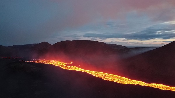 Foto - Kuşları izlemek için gitti yanardağ patlamasına denk geldi