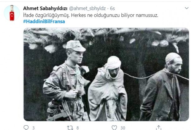 Foto - Küstah Macron'dan Peygamberimiz'e hakarete destek! Ey kafirler yenileceksiniz ve Cehennem'e sürüleceksiniz!