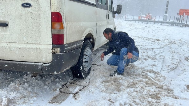 Foto - Kütahya-Bursa kara yolunun Domaniç Dağı geçişinde kar yağışı