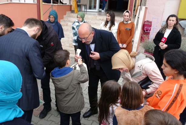 Foto - Kütahya'da misafir edilen depremzede sayısı 7 bini geçti