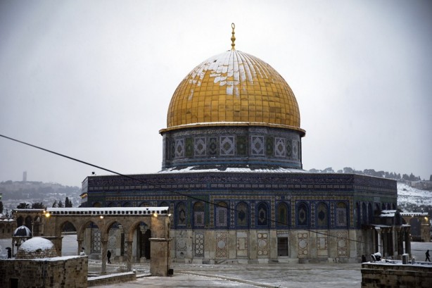 Foto - Kutsal şehir Kudüs'e mevsimin ilk karı düştü