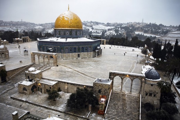 Foto - Kutsal şehir Kudüs'e mevsimin ilk karı düştü