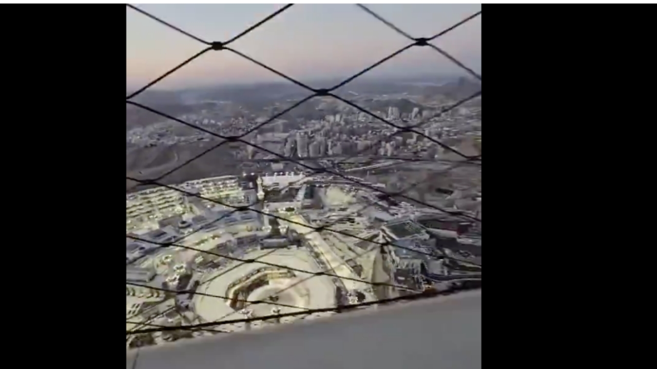 Foto - Kutsal topraklardaki o akşam namazı büyük tepki çekti! Kamera Kabe’yi gösterince...