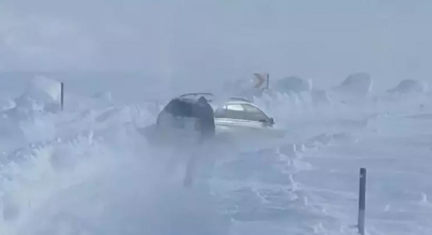 Foto - Kutupları aratmayan görüntü! 70 kişi kurtarıldı