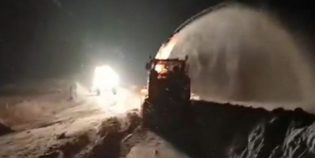 Foto - Kutupları aratmayan görüntü! 70 kişi kurtarıldı