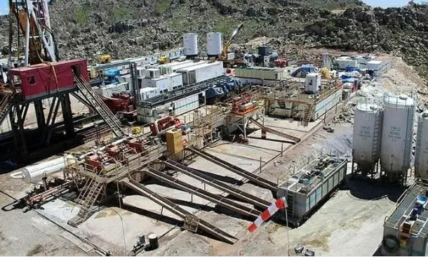 Foto - Kuyular açılıyor! Petrol için start verildi