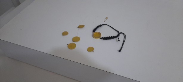Foto - Kuyumcuların enkazdan altınlarını çalıp bakın ne yapmışlar! Yağmacılardan büyük namussuzluk