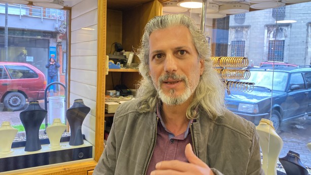 Foto - Kuyumcuya bu notu bırakıp bileziği çaldı!