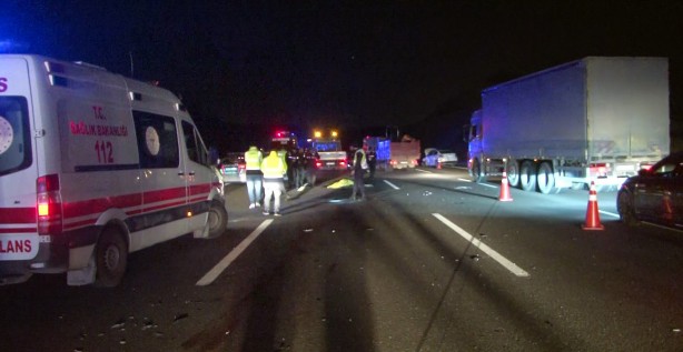Foto - Kuzey Marmara Otoyolu’nda feci kaza: 1 ölü, 2 yaralı