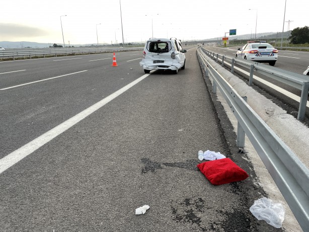 Foto - Kuzey Marmara Otoyolu'nda trafik kazası: 2'si çocuk 7 yaralı
