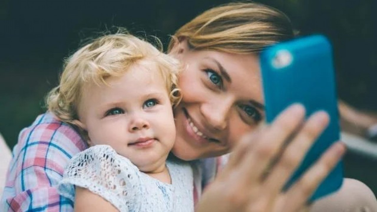 Foto - KVKK uyardı: Çocuğunuzun fotoğrafını paylaşmayın!