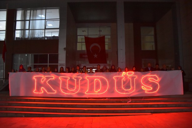 Foto - KYK'daki öğrencilerden İsrail'e Kudüs protestosu!