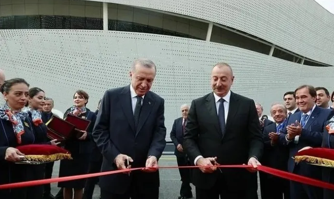 Foto - Laçin’de 3 ay yıldız bir araya geliyor