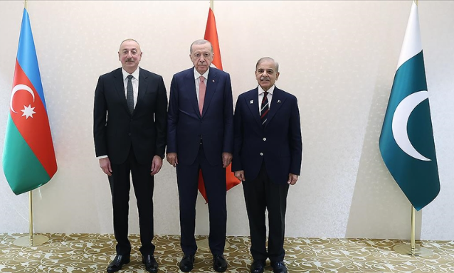 Foto - Laçin’de 3 ay yıldız bir araya geliyor