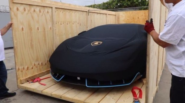 Foto - Lamborghini siparişi nasıl teslim ediliyor?